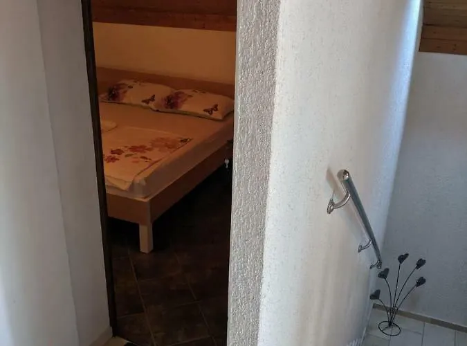 Relax & Enjoy At Powermoni Apartment Bibinje